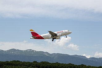 Iberia A319 taking off from Geneva Airport