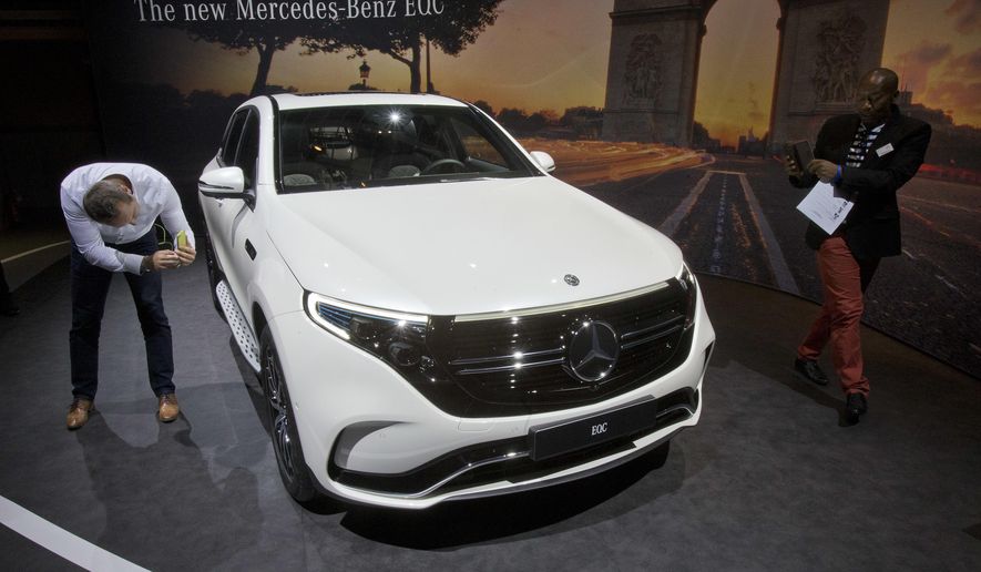 Mercedes Benz EQC 2019