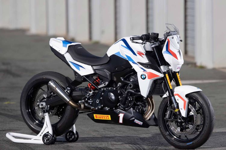BMW F 900 R